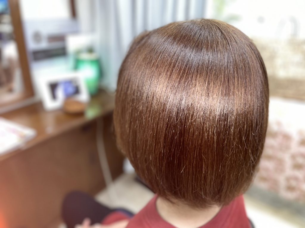 カラー毛を縮毛矯正