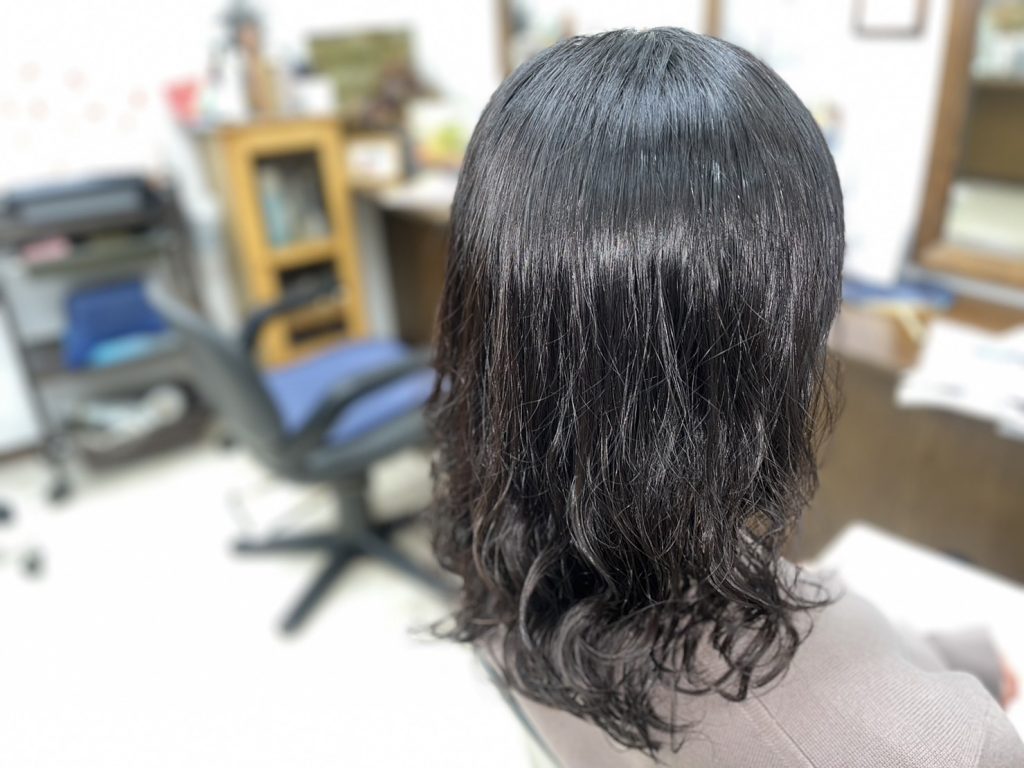 縮毛矯正後に中間～毛先ウェーブ